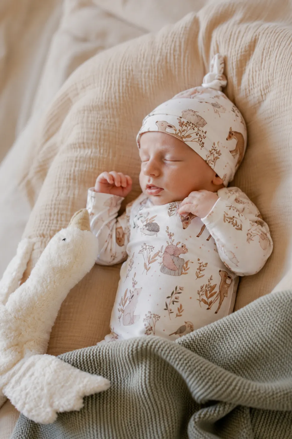 Komplet niemowlęcy 56 cm Forest Friends body + śpioszki + czapeczka